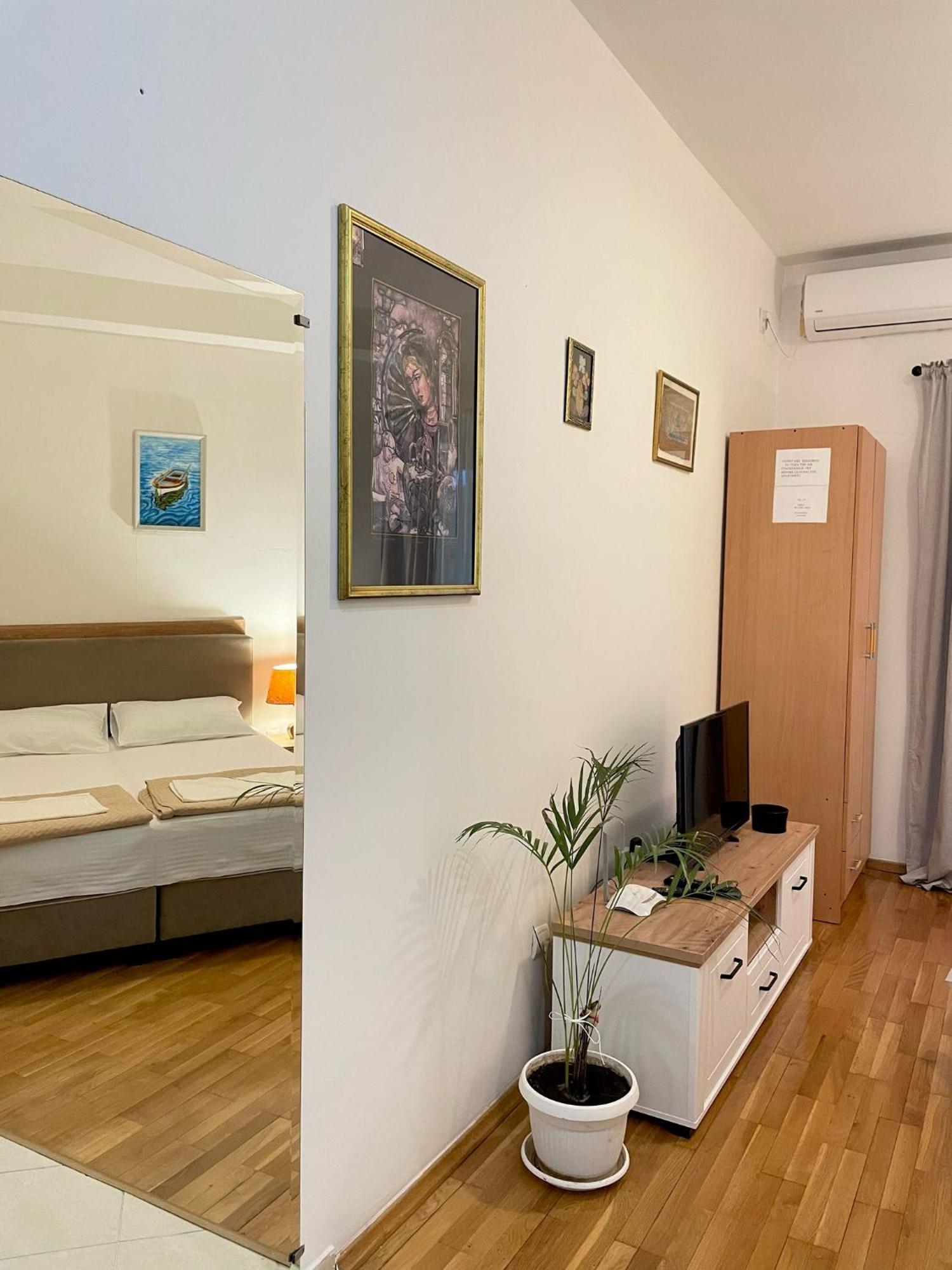 Apartment Kralj Kotor Bagian luar foto